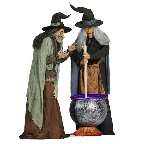 Witch stierring cauldron animtaronic
